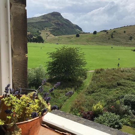 Arthur'S Seat View Edinburg Exteriör bild
