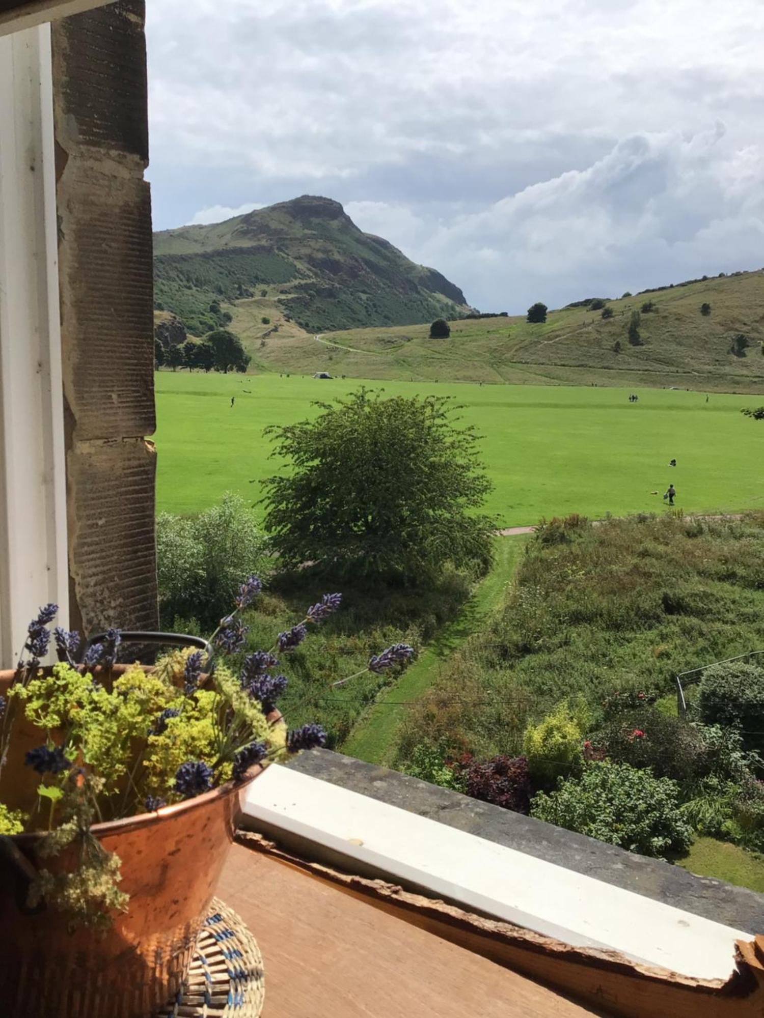 Arthur'S Seat View Edinburg Exteriör bild